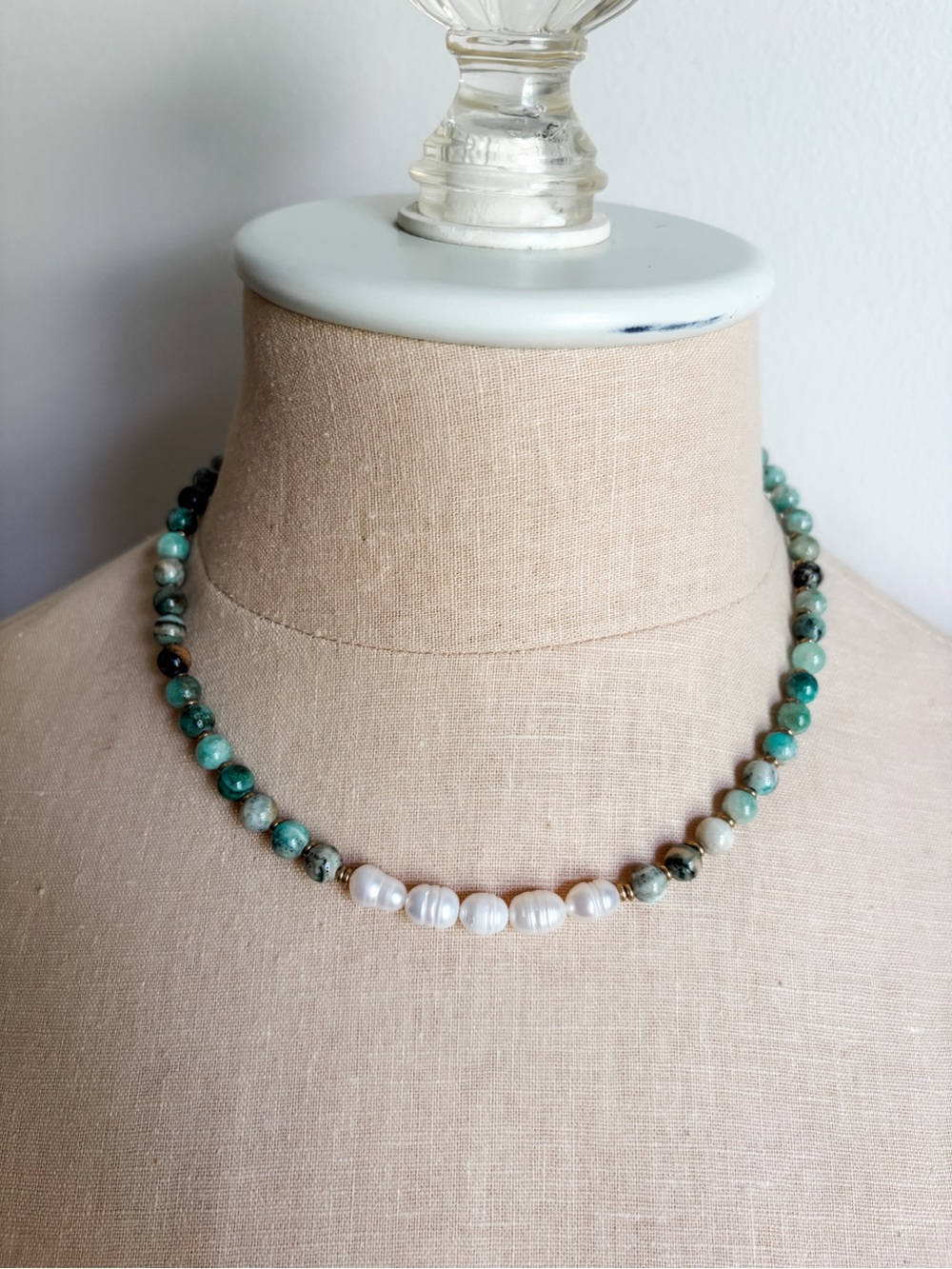 N3 Handcrafted Green Natural Stone and Freshwater Pearl Beaded Necklace